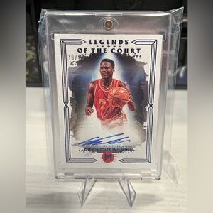 Dominique Wilkins auto /49 card